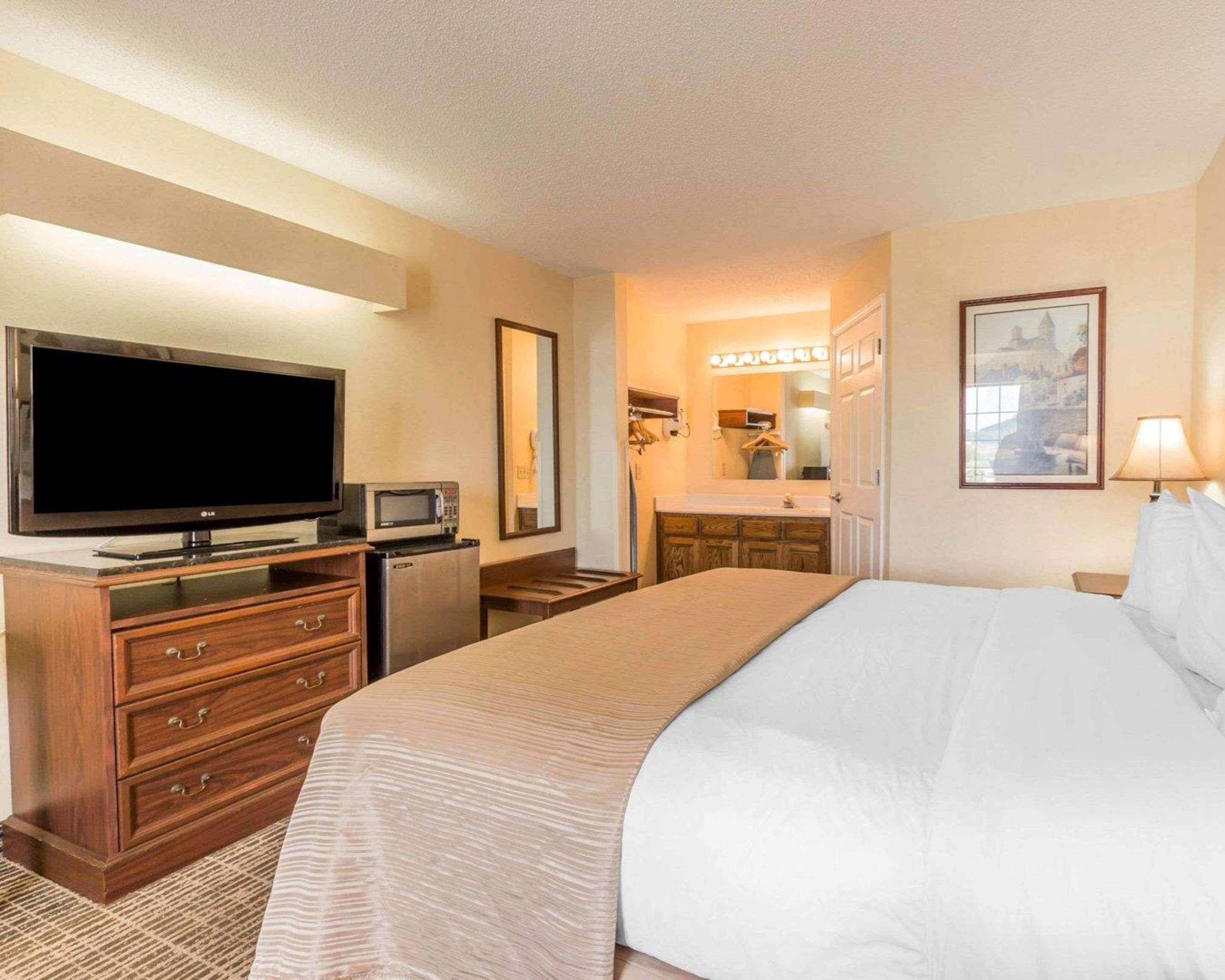Quality Inn Sylacauga Exterior photo