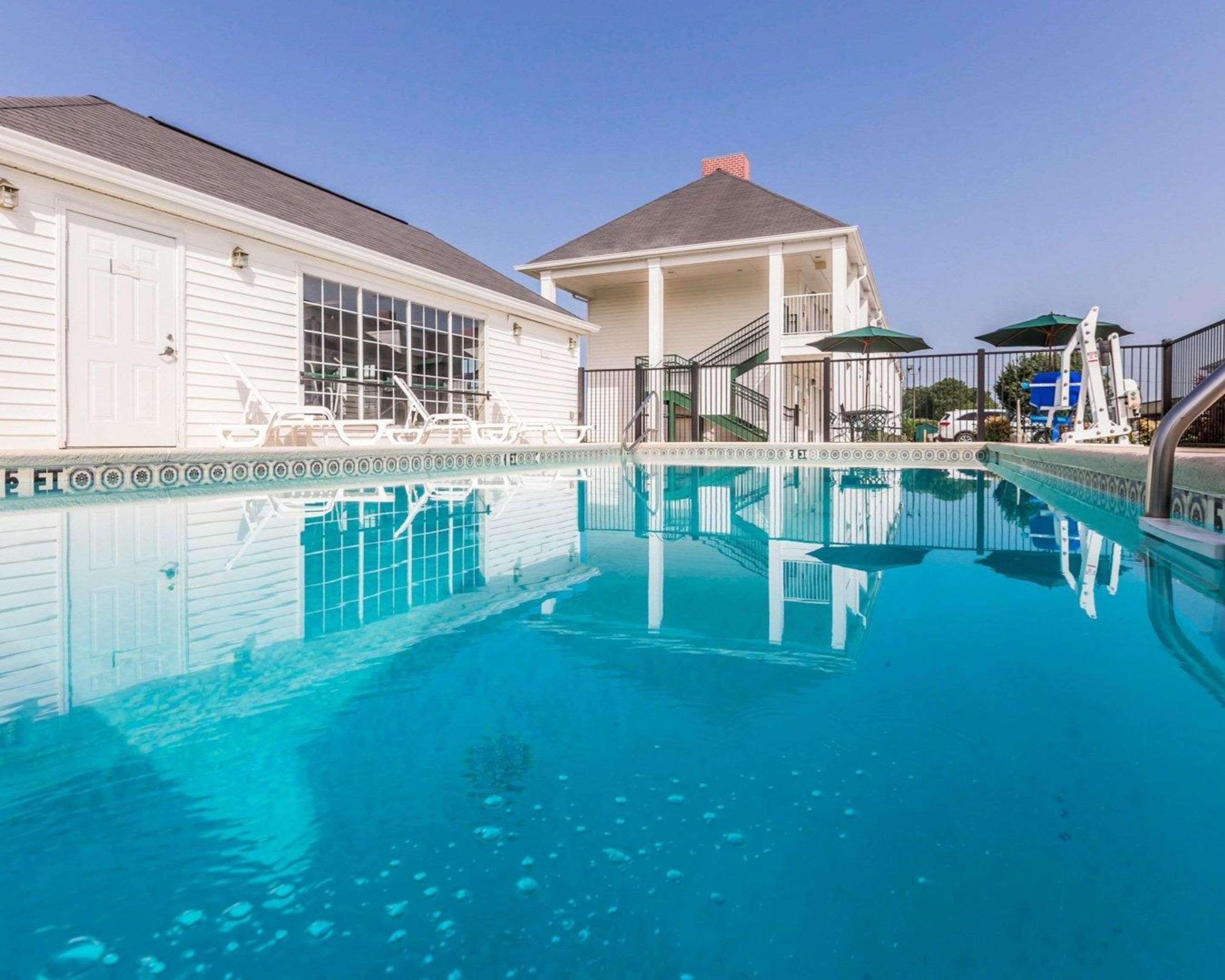 Quality Inn Sylacauga Exterior photo